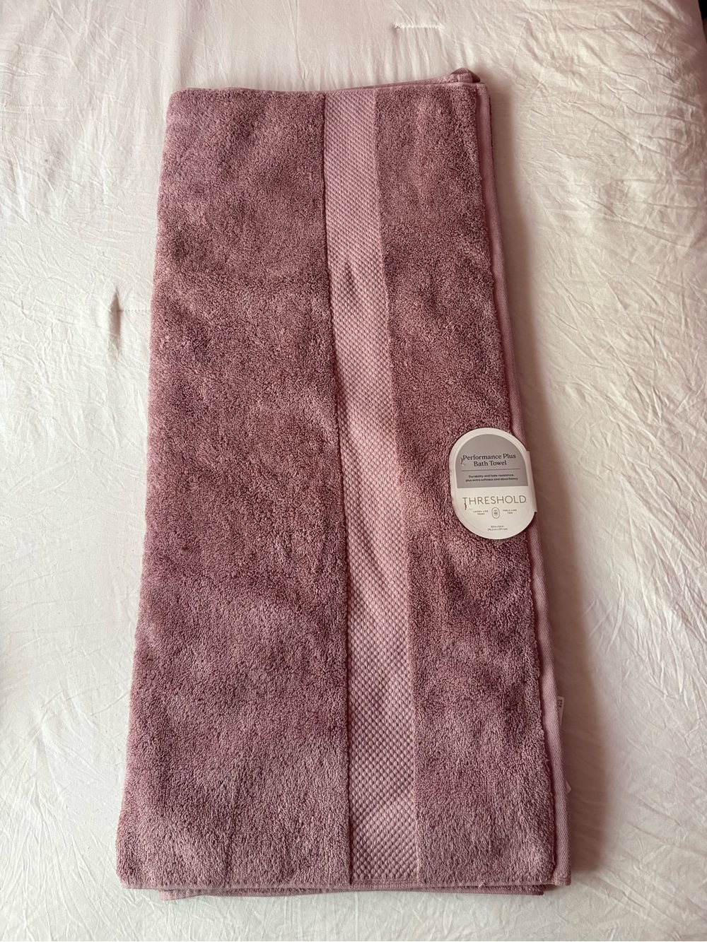 Threshold Dusty Mauve Textured Stripe Bath Towel